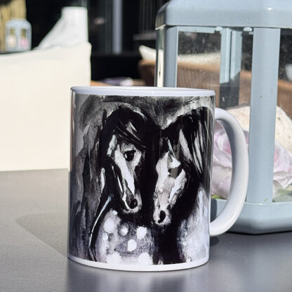 Kubek ceramiczny z parą koni
